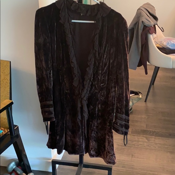 Tunic - Picture 1 of 3